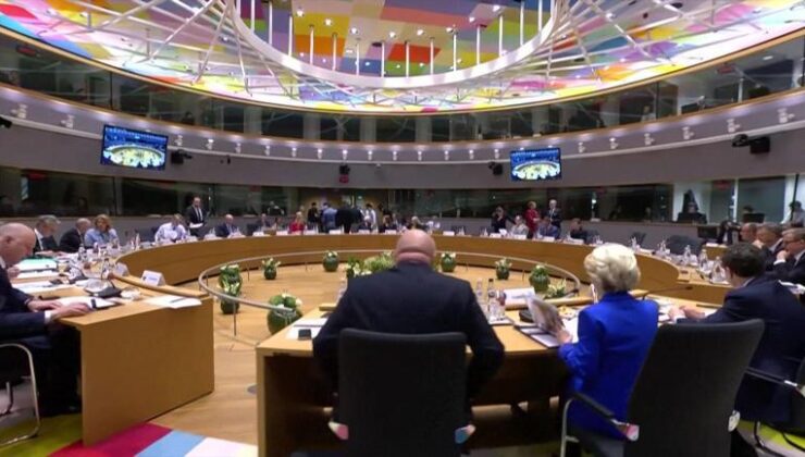 AB liderleri anlaşamadı! Ukraynaya Rus varlıklarıyla kredi Aralıka kaldı – Dünyadan Haberler CNN Türk | Video