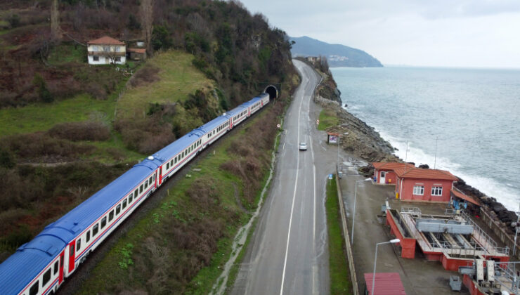 Turistik Karaelmas Treni sonbahar seferlerine başlıyor