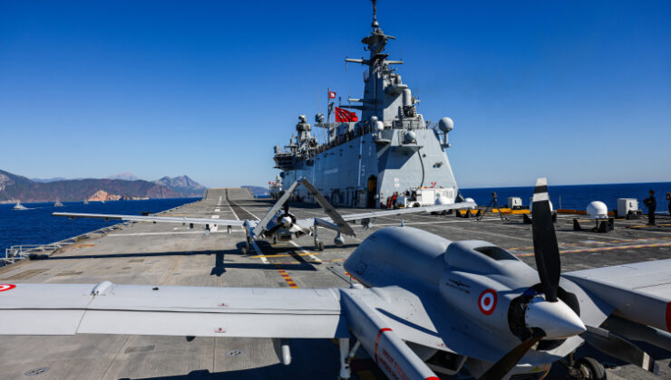 Mavi Vatan'da tarihi gün: Milli SİHA'lardan tam isabet