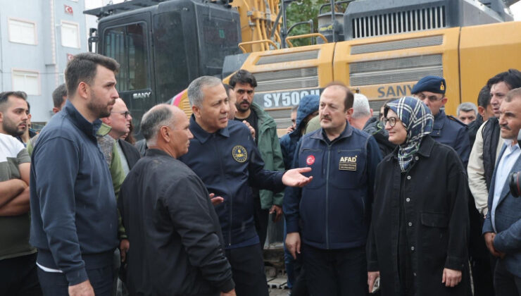 AFAD: Sındırgı'da hasar tespit çalışmaları devam ediyor