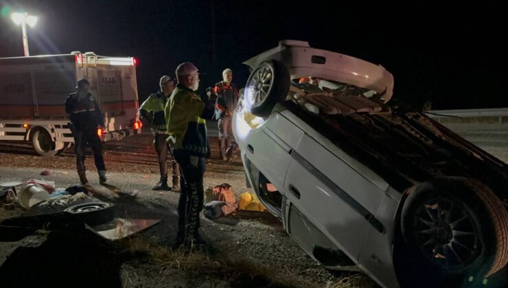 Otomobil şarampole devrildi: 4 Ağır yaralı