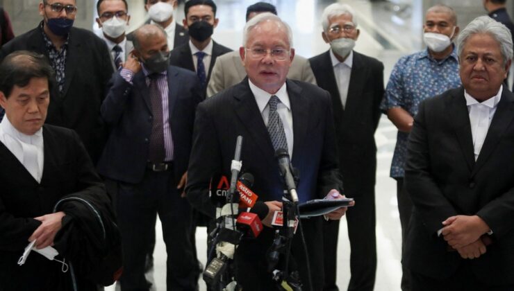 ABD, 1MDB yolsuzluğundan ele geçirilen DiCaprio’ya ait sanat eserlerini sattı