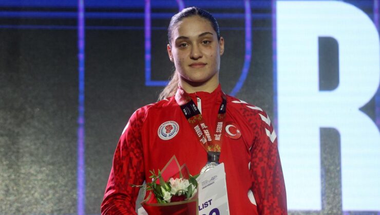 Milli boksör Büşra Işıldar, Dünya Şampiyonası'nda finale yükseldi