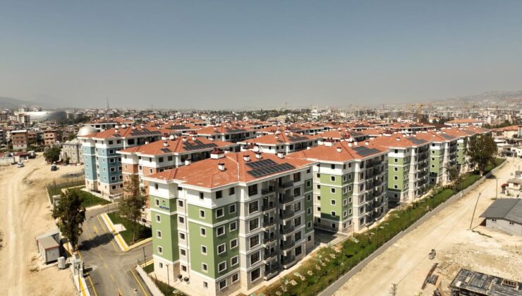 Hatay’da deprem konutlarının hak sahipleri belirlendi