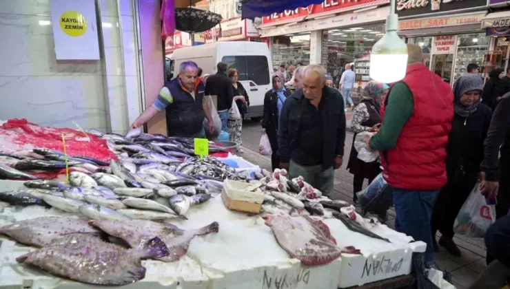 Karadeniz’de Balık Tezgahları Boş
