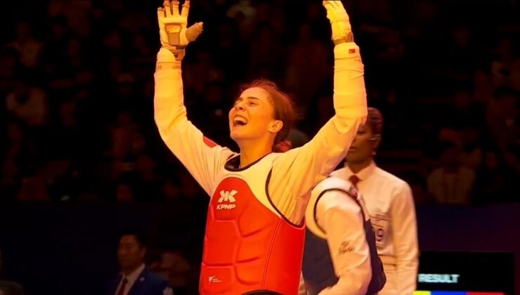 Milli Tekvandocu Kavurat dünya şampiyonu oldu