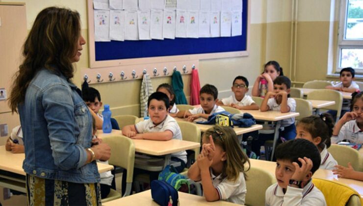 Öğretmen ve derslik başına düşen öğrenci sayısı azaldı