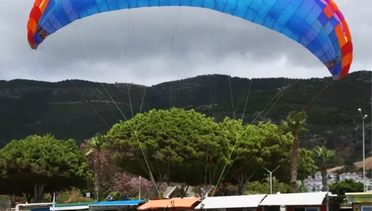 Alanya’da düzenlenen yamaç paraşütü yarışması sona erdi