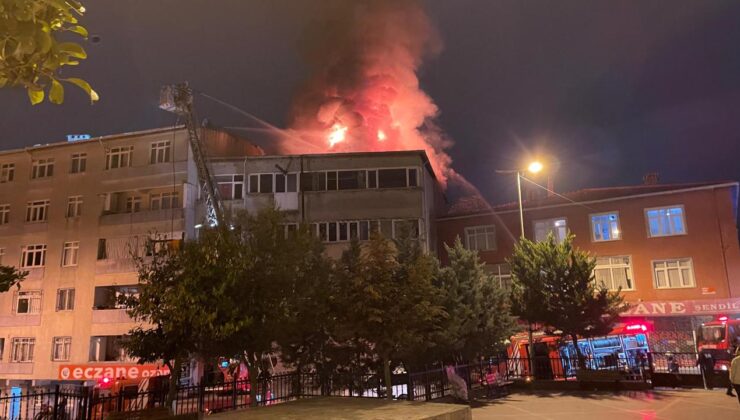 Beyoğlu’nda bina yangını