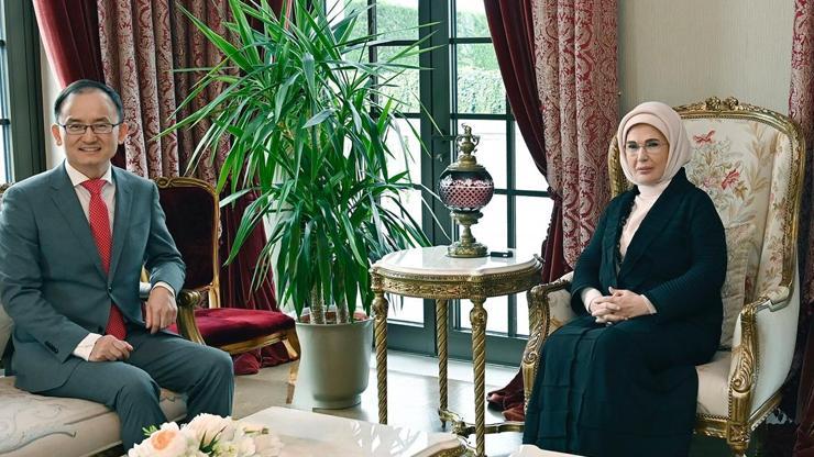 Emine Erdoğan, Çin’in Ankara Büyükelçisi ile bir araya geldi – CNN TÜRK Haberler