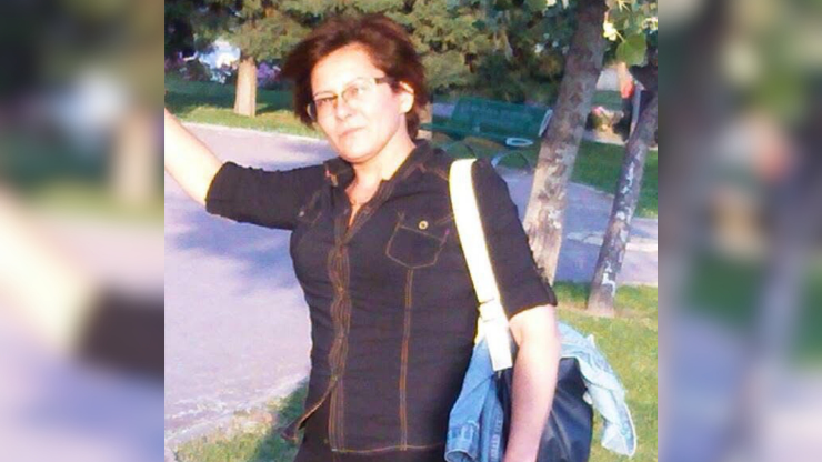 İzmir’de feci olay: Hayvansever kadın, evinde çıkan yangında 30 kedisiyle birlikte öldü – Son Dakika Haberleri CNN Türk