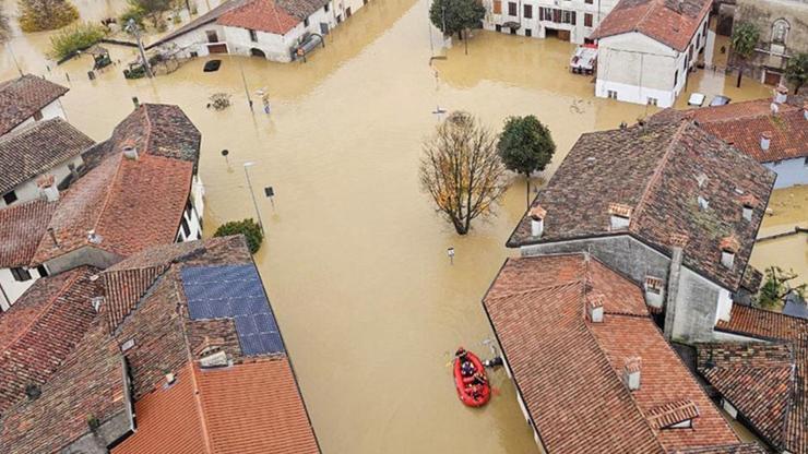 İtalya’da sel felaketi: 2 kişi kayıp – Son Dakika Dünya Haberleri CNN Türk