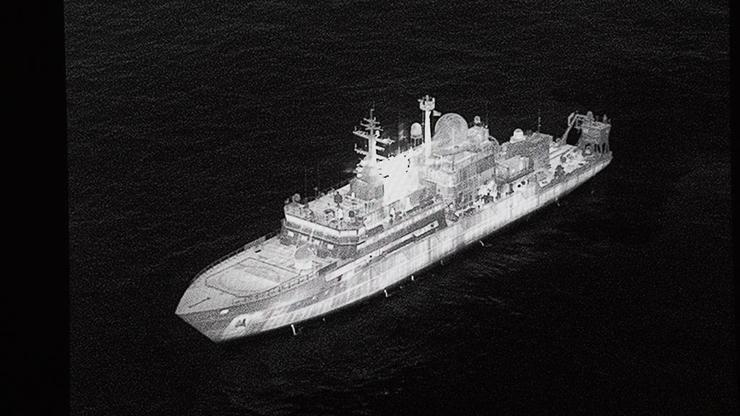 İngiliz suları sınırında Rus ‘casus gemisi’ krizi! Pilotlara lazer tutuldu, Putin’e böyle seslendi: Ne yaptığını biliyoruz, hazırız! – Son Dakika Dünya Haberleri CNN Türk