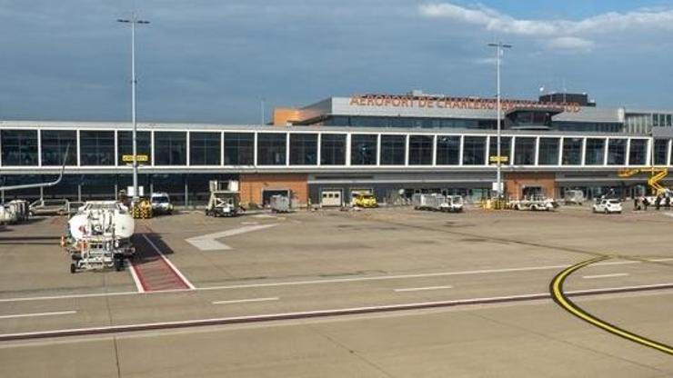 Belçika’da grev: Charleroi Havalimanı’nda 26 Kasım’da yapılacak tüm uçuşlar iptal – Son Dakika Dünya Haberleri CNN Türk