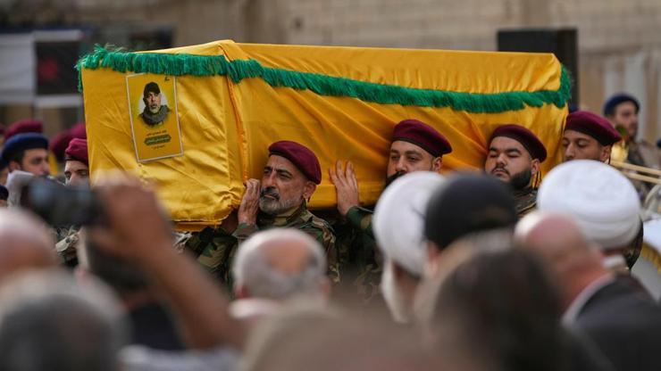 Lübnan’da Hizbullah’ın iki numarası için tören – Dünya Haberleri CNN TÜRK