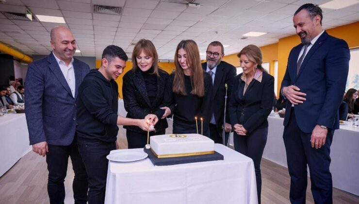 Demirören Medya ve Teknoloji MTALde Öğretmenler Günü etkinliği – Son Dakika Haberleri Bugün | Video