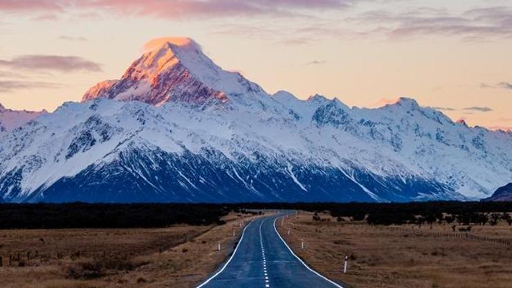 Yeni Zelandanın en yüksek zirvesinde facia: 2 dağcı düşerek hayatını kaybetti – Dünya Haberleri CNN TÜRK