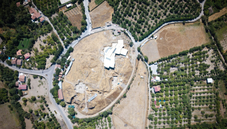 Arslantepe Höyüğü’nde 8 bin yıllık geçmişi işaret eden seramik küp parçaları bulundu