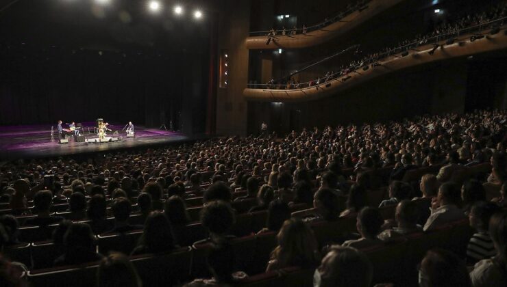 AKM, açıldığı günden bu yana yüzbinlerce sanatseveri ağırladı