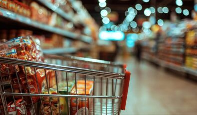 Ticaret sektöründe yaklaşık 3,5 milyon kişi ter döküyor