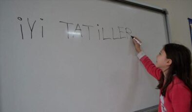 Okullarda son ders zili çaldı