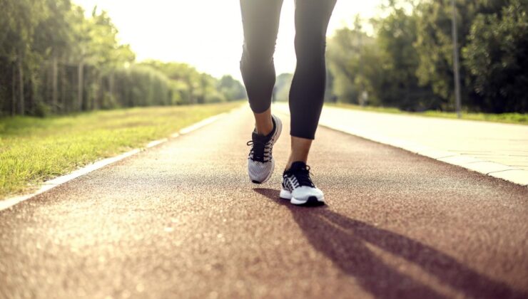 Araştırmaya göre, günde en az 3 bin adım atmak Alzheimer'ın ilerlemesini yavaşlatabilir