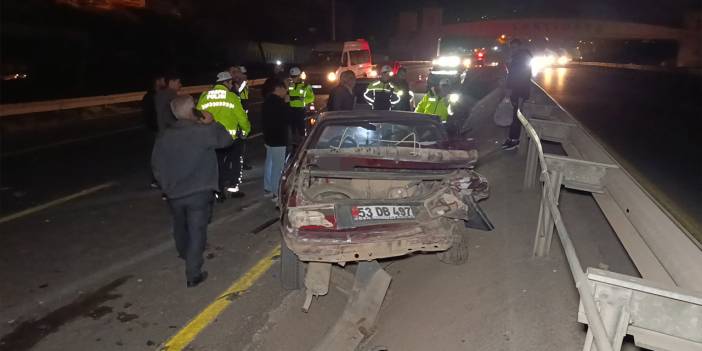Şanlıurfa’da seyir halindeki otomobil alev aldı