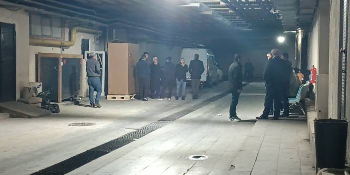 Batman’da ticari araç yapay gölete düştü