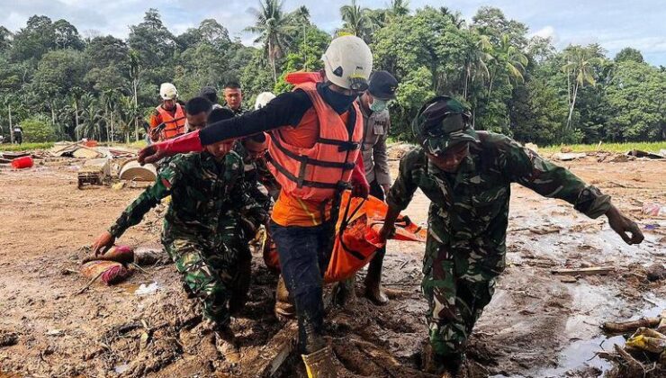 Asya’da son 20 yılın en büyük felaketi: 1000’den fazla kişi öldü – Dünya Haberleri CNN TÜRK | Video