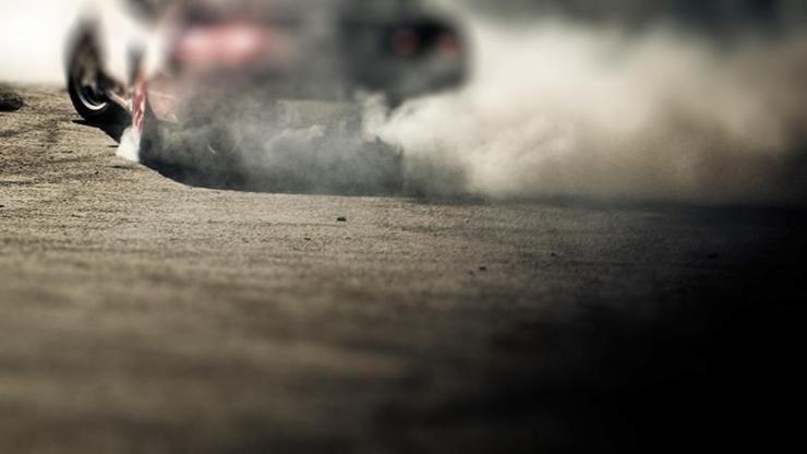 İzmir'de drift atan 2 sürücüye 138 bin lira ceza