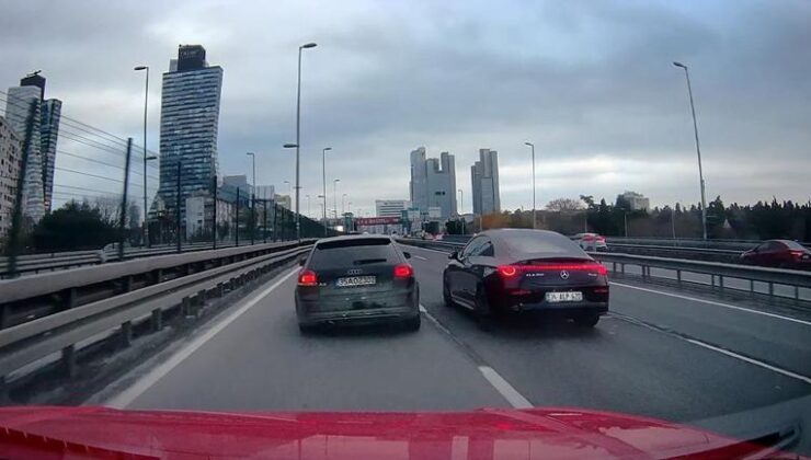 Saniye saniye dehşet: Ölüme makas! Araç alev aldı, motor yola fırladı – Son Dakika Haberleri CNN Türk | Video