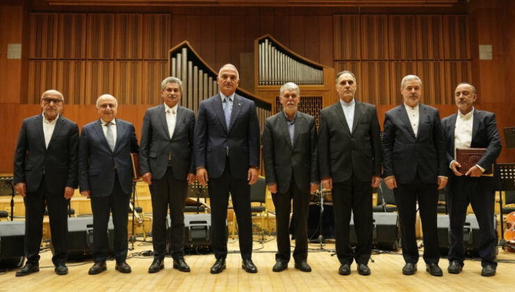 Bakan Ersoy: Bu yılın Türkiye-İran Kültür Yılı olarak kutlanmasına karar verildi