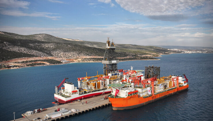 Türkiye'nin yeni sondaj gemileri yan yana geldi