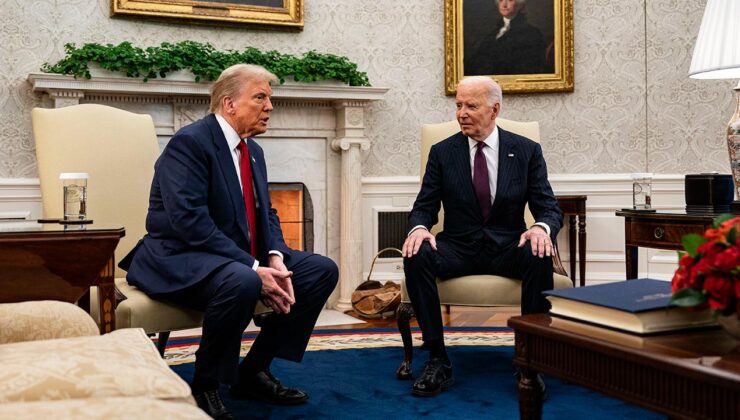 Trump, Biden döneminde “otomatik e-imza” ile imzalanan tüm belgelerin “geçersiz” olduğunu bildirdi