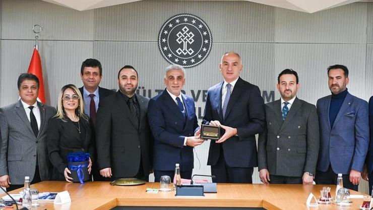 Radyo ve Televizyon Yayıncıları Meslek Birliği’nden Bakan Ersoy’a ziyaret – CNN Türk Sondakika Haberler