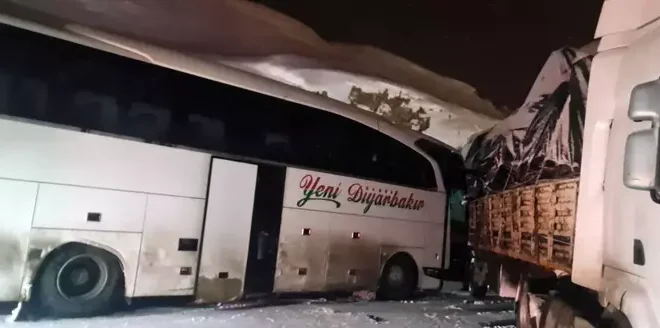 Çekdar Orhan’dan ağır suçlamalar: Kimliğim nedeniyle yalnızlaştırıldım
