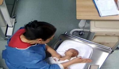 SON DAKİKA… 5 günlük bebeğe hemşire şiddetinde tutuklama kararı! – CNN TÜRK Son Haberler | Video