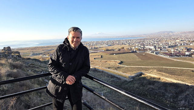 Van Gezimizin Ardından: Canavar Yok Ama “Can” Var – Prof.Dr. Erkan Yüksel – Akademik Akıl