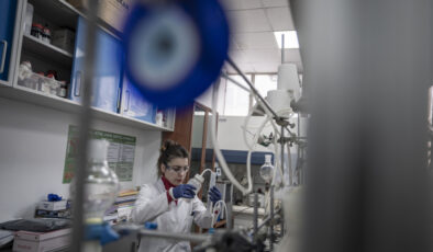 Erzurum'da stratejik ilaçların ham maddesi üretiliyor