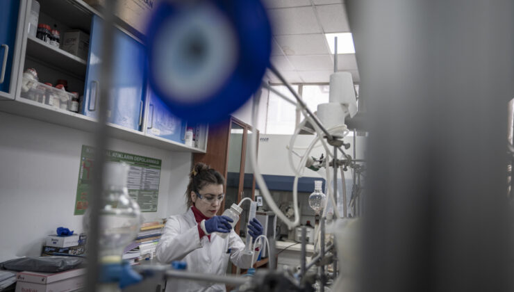 Erzurum'da stratejik ilaçların ham maddesi üretiliyor