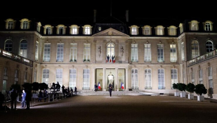 Paris’te bu kez Elysee Sarayı soyuldu: Gümüşçübaşı binlerce euroluk takımlarla yakalandı