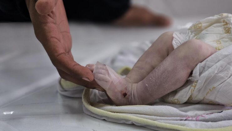 Gazze'de 12 günlük bebek soğuktan öldü