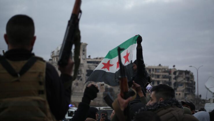 Halep’teki terör örgütü YPG’li son grup şehrin dışına tahliye ediliyor