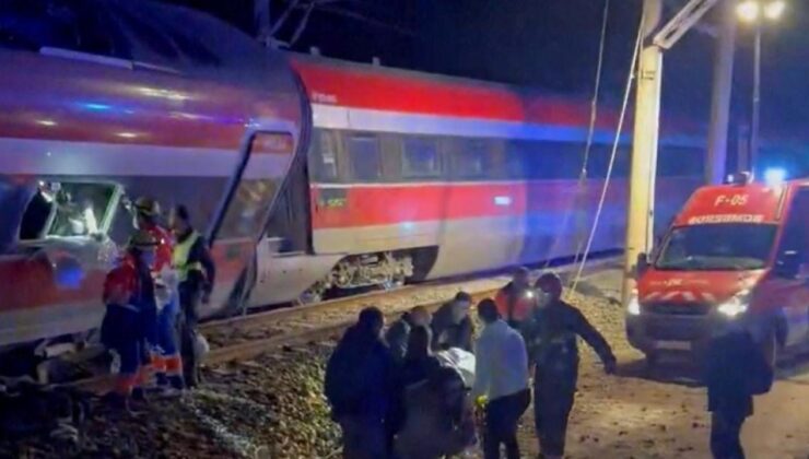 İspanya’da iki hızlı tren raydan çıktı: 39 ölü
