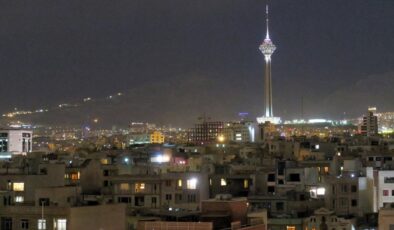 İran basını: Kesinti yaşanan bölgelere elektrik verilmeye başlandı