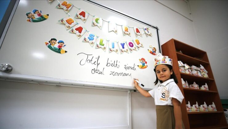 Okullarda ikinci ara tatil sonrası ilk ders zili bugün çalacak