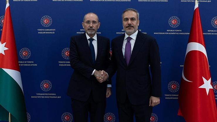 Dışişleri Bakanı Hakan Fidan, Ürdün Dışişleri Bakanı es-Safedi ile Filistin’deki durumu görüştü – Son Dakika Haberleri Bugün