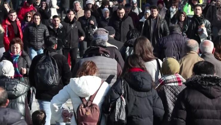 Soyadı değişikliğine yoğun talep – CNN TÜRK Haberler | Video