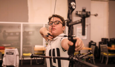 Oyuncak ok ve yay ile başladı, 2 kez dünya ikincisi oldu