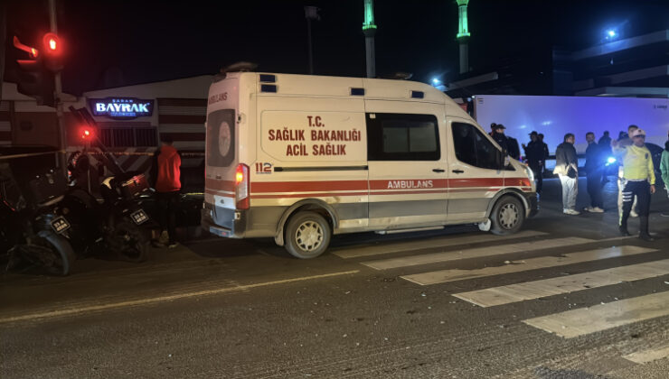 Mersin’de otomobil yayalara çarptı: 3 ölü